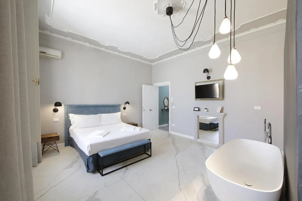 Le Bain-Charming Suite Syracuse Italie